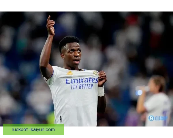 维尼修斯 vs 世界级边卫对决