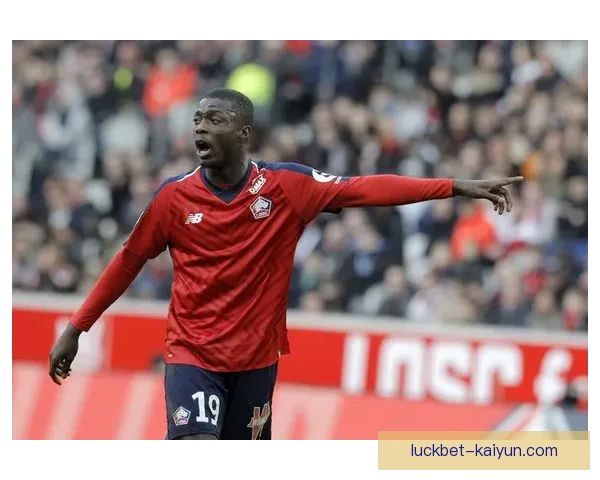 里奥在新赛季边路速度显著提升，表现备受关注